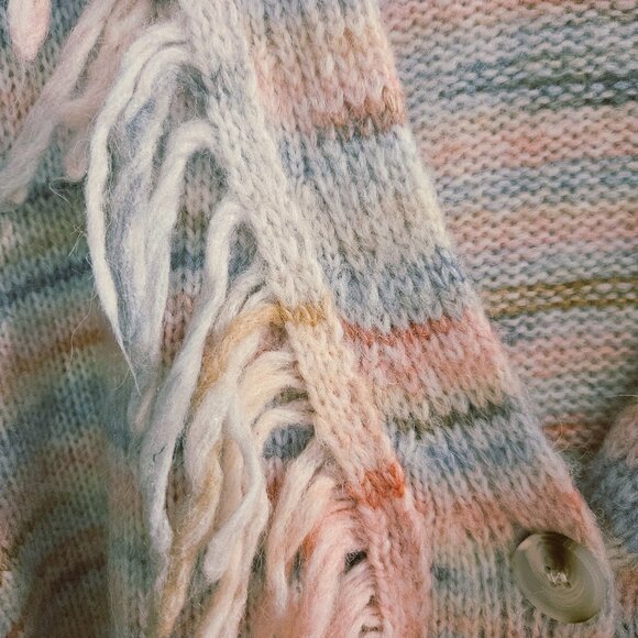 3/$15 Multicoloured pastel sweater - Picture 3 of 5